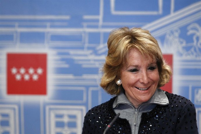 Primer plano de Esperanza Aguirre