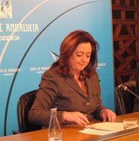 Moreno, abierta a cualquier debate político con el PP