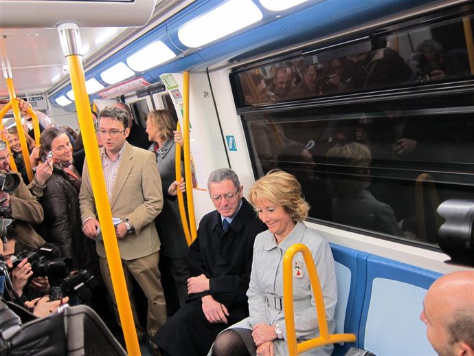 Aguirre y gallardón durante la inauguración de la ampliación de la línea 2