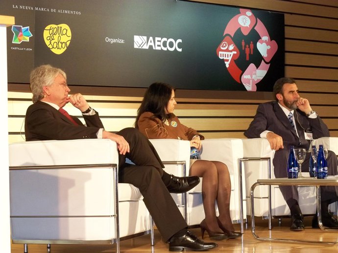 Juan Pascual, en una mesa redonda en XI Congreso de AECOC