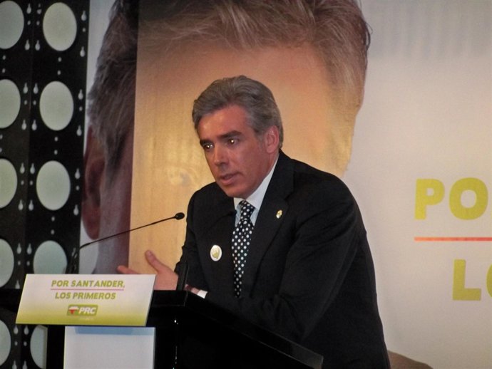 El candidato regionalista a la Alcaldía de Santander, José María Fuentes-Pila
