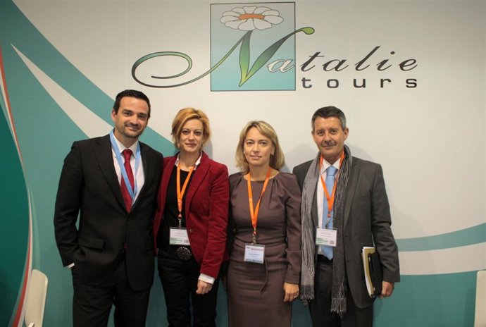 Acuerdo entre la Consejería de Turismo, Comercio y Deporte y el  operador ruso N