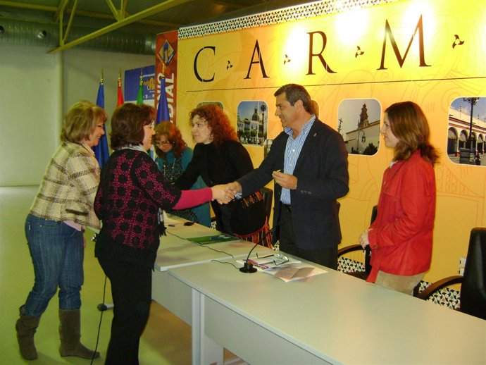 Acto en el CADE Carmona