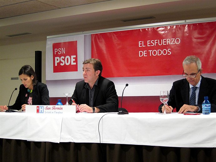María Chivite, Roberto Jiménez, y José Navas.