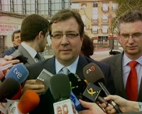 Vara no ve la sentencia del TC "en términos de ganadores y perdedores" y dice a Griñán que "habrá que dialogar"