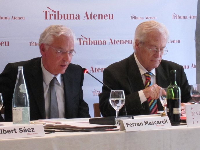 El conseller Ferran Mascarell y Oriol Bohigas