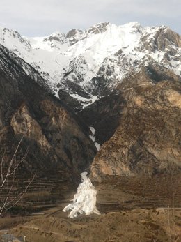 Alud en el Pirineo de Huesca