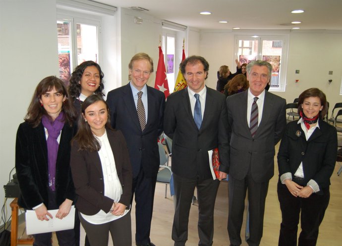 NOTA DE PRENSA Y FOTOS "EL THYSSEN SALE A LA CALLE"