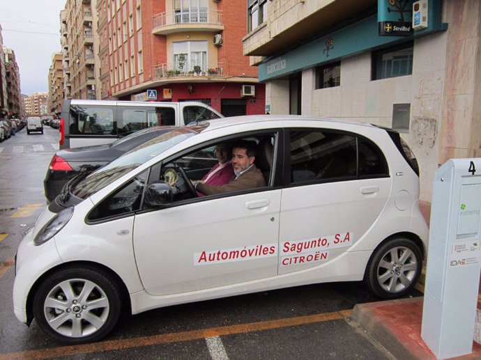 Coche eléctrico en Sagunto