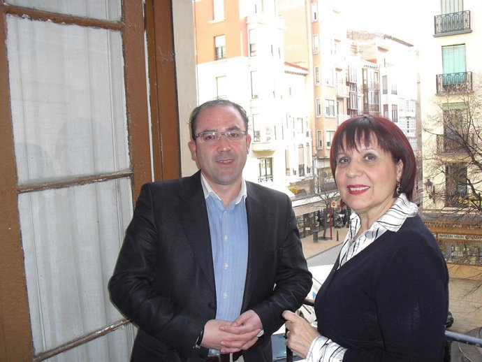 Rubén Gil Trincado y Felisa Alonso en la sede del PR