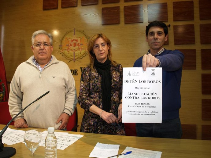 FOTO Y NOTA DE PRENSA Sobre La Manifestación Contra Los Robos