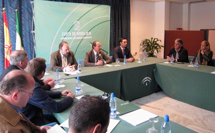 Díaz Trillo inaugurando la jornada sobre la calidad del aire en Sevilla este jue