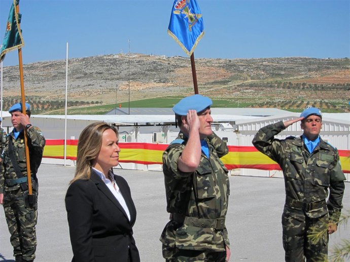 Jiménez con las tropas españolas en Líbano