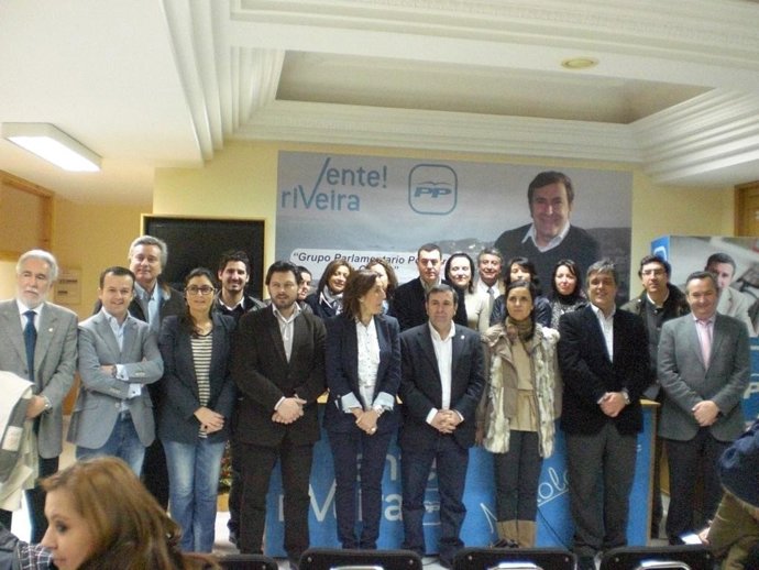 Reunión del grupo parlamentario del PPdeG en la despedida de Manuel Ruiz Rivas