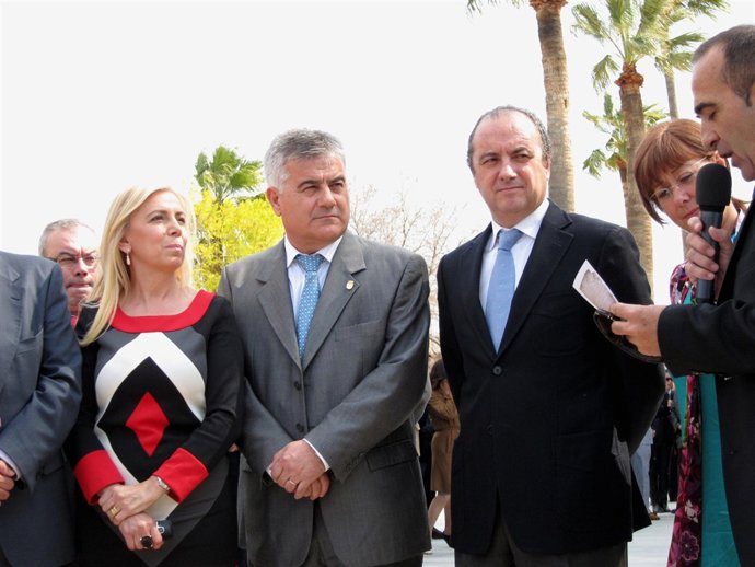 Ripoll preside la inaguruación del Instituto de la Familia Doctor Pedro Herrero