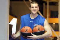 Baloncesto.- Nik Caner-Medley cumplirá ante el Regal FC Barcelona su partido 100 en ACB 