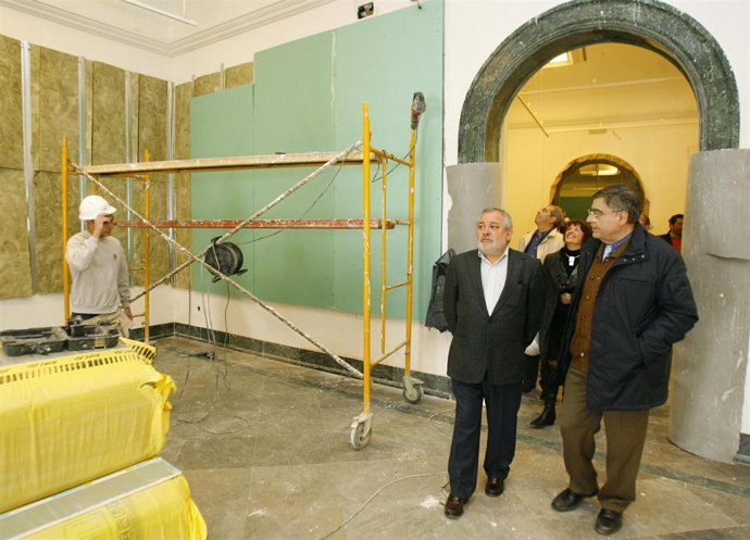 Alcalde Córdoba, Andrés Ocaña, visita obras Museo Julio Romero