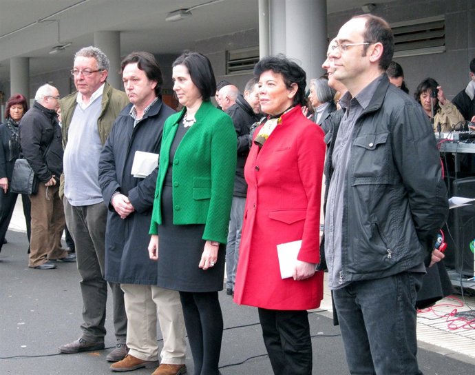 Isabel Celaá en la inauguración del CEP de Morlans.