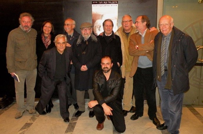 Periodistas, escritores, amigos y seguidores asistieron a la presentación del do