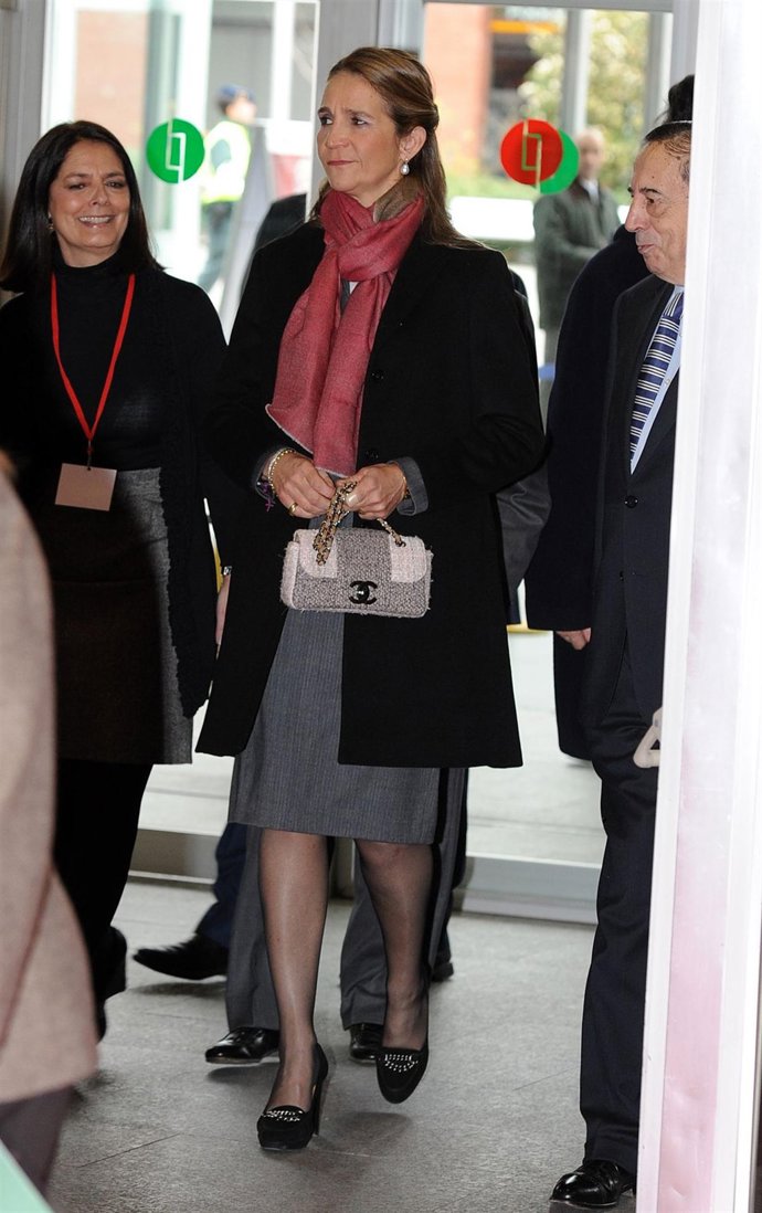 Infanta Elena en la feria de empleo