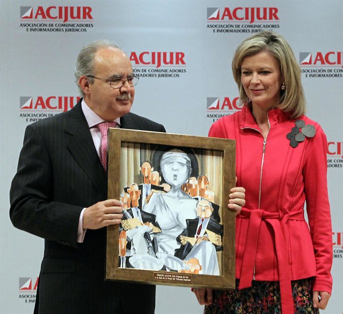 El presidente de lo Penal del TS recoge el premio Puñetas de Oro
