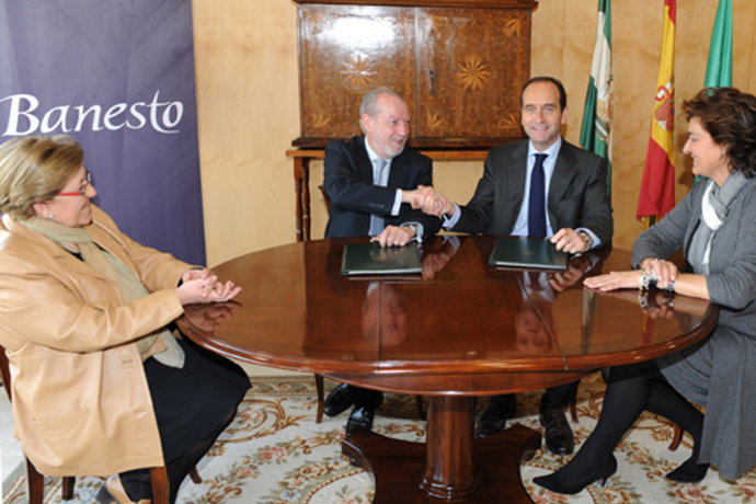 Banesto aporta 42.000 euros a la programación 2010-2011 del Maestranza