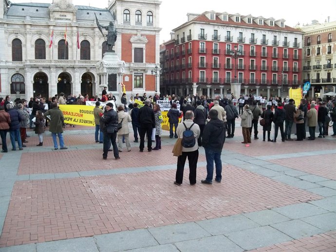 Manifestación contra la energía nuclear en Valladolid.