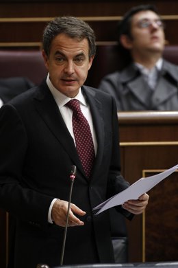 Zapatero en el Pleno del Congreso