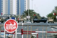 Las autoridades derriban el monumento de la plaza de la Perla de Manama