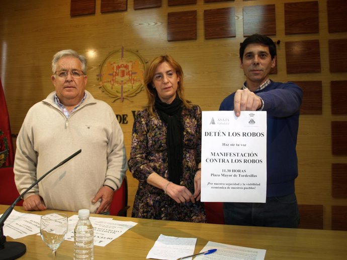 FOTO Y NOTA DE PRENSA Sobre La Manifestación Contra Los Robos