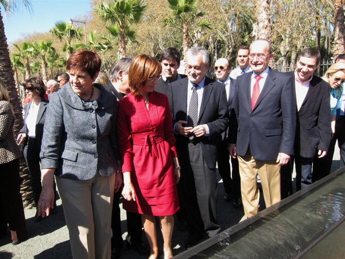 El alcalde de Málaga, Francisco de la Torre, visita, junto con el presidente de 