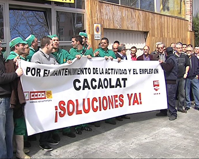Trabajadores se concentran en sede Cacaolat