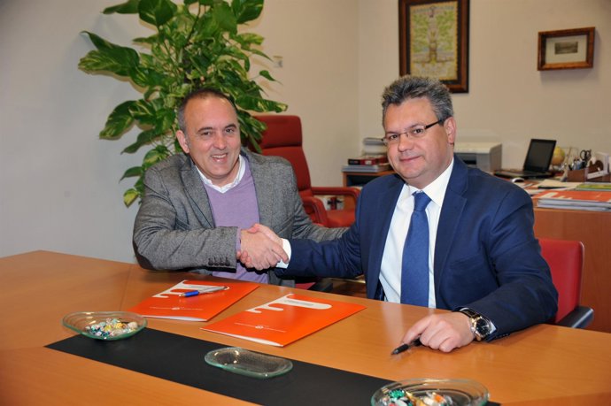 Reunión entre el presidente del Consorcio, Esteban Morales, y el máximo responsa