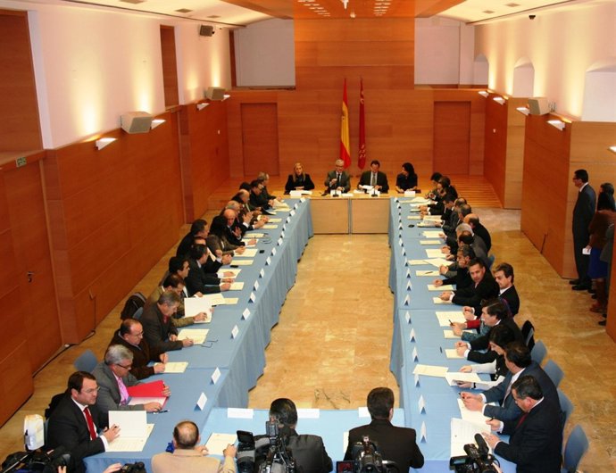 Convenio de adhesión de los ayuntamientos a la Red SARA 