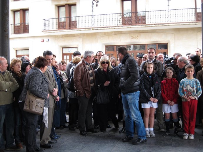concentración repulsa por la muerte de Amaia Azkue en Orio