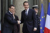 España aportará a la coalición un avión cisterna y cuatro F-18