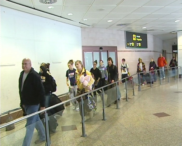 Españoles avion japon