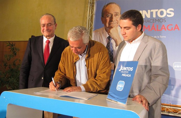 El alcalde y candidato del PP de Málaga, Francisco de la Torre, el presidente de