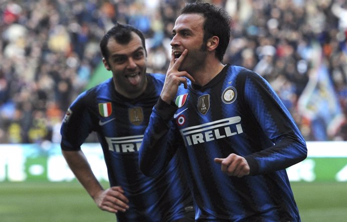 El Inter aprovecha la derrota del Milan