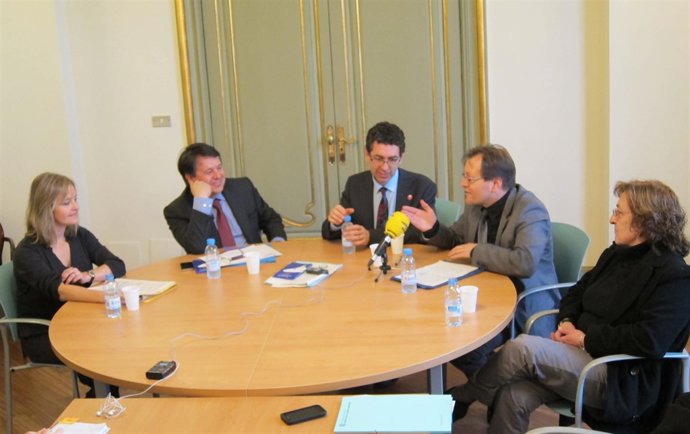 Explican el Día Mundial de la Poesía