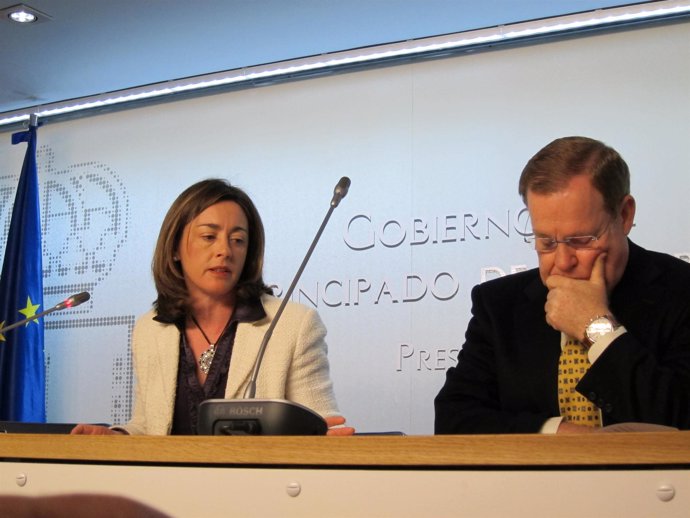 Ana Rosa Migoya y Severino García Vigón durante la rueda de prensa.