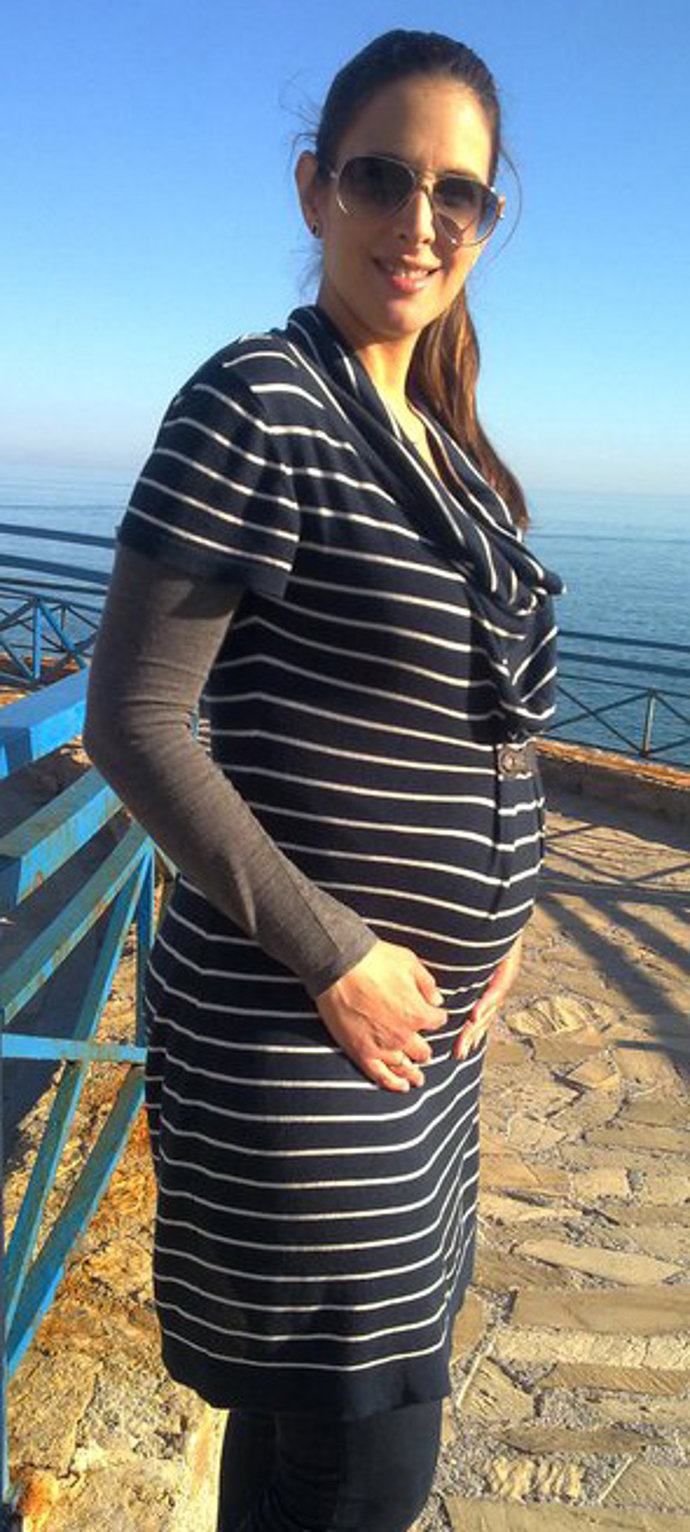 Nuria Fergó posando embarazada