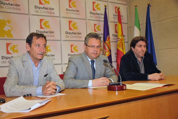 Fernández, Morales y Salmerón en la presentación