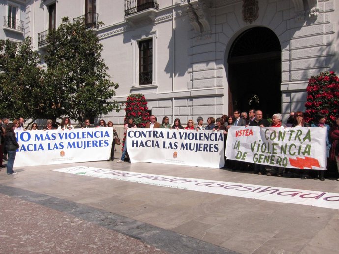 Concentración del último crimen machista en Granada 21/3/2011