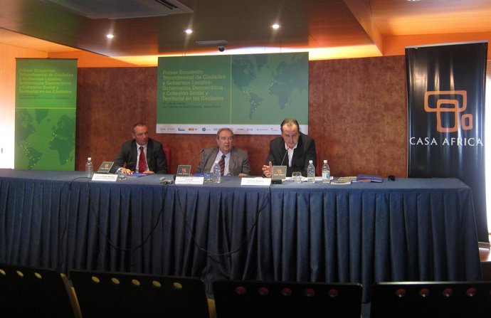 Secretario de Casa África, Luis Padilla; alcalde de Las Palmas de Gran Canaria, 