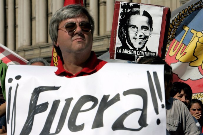 Manifestación en Chile contra la visita de Obama