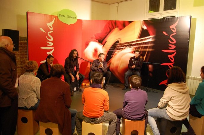 Clases de cajón y flamenco organizadas por la Junta de Andalucía