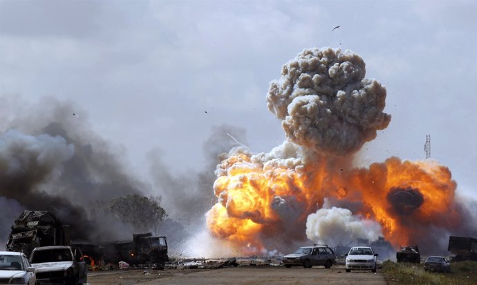 Bombardeos sobre Libia