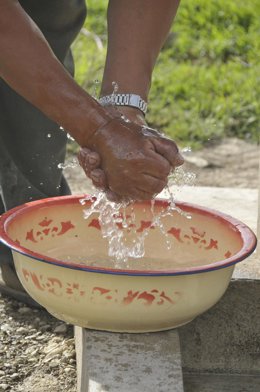 Amycos presenta mañana, Día Internacional del Agua, su documental 'Agua, derecho