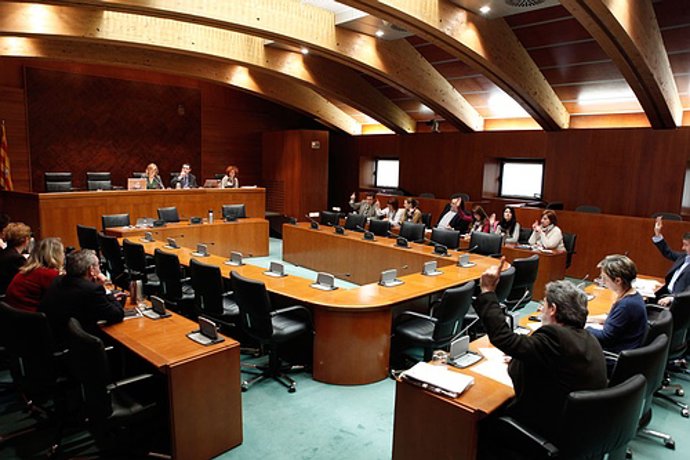 Visto bueno al informe elaborado por la ponencia de la proposición de ley de der